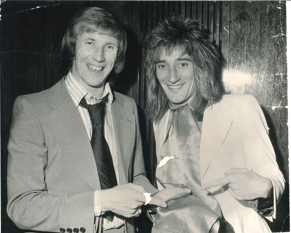 STAR TURN: Rod Stewart meets Colin - and gets his autograph