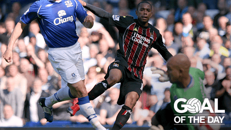 Goal of the Day: Robinho v Everton 2009