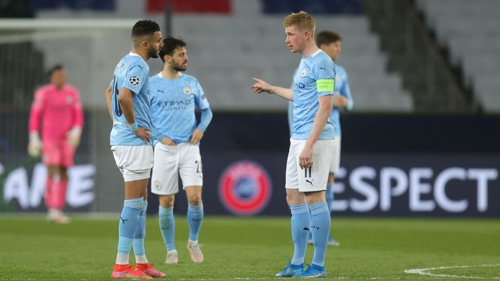 TEAM TALK: Riyad Mahrez and Kevin De Bruyne have a quick discussion ahead of the second half