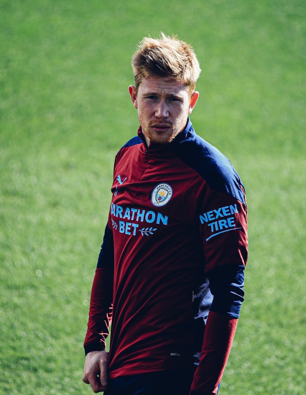 STRIKE A POSE: Kevin De Bruyne spots the camera