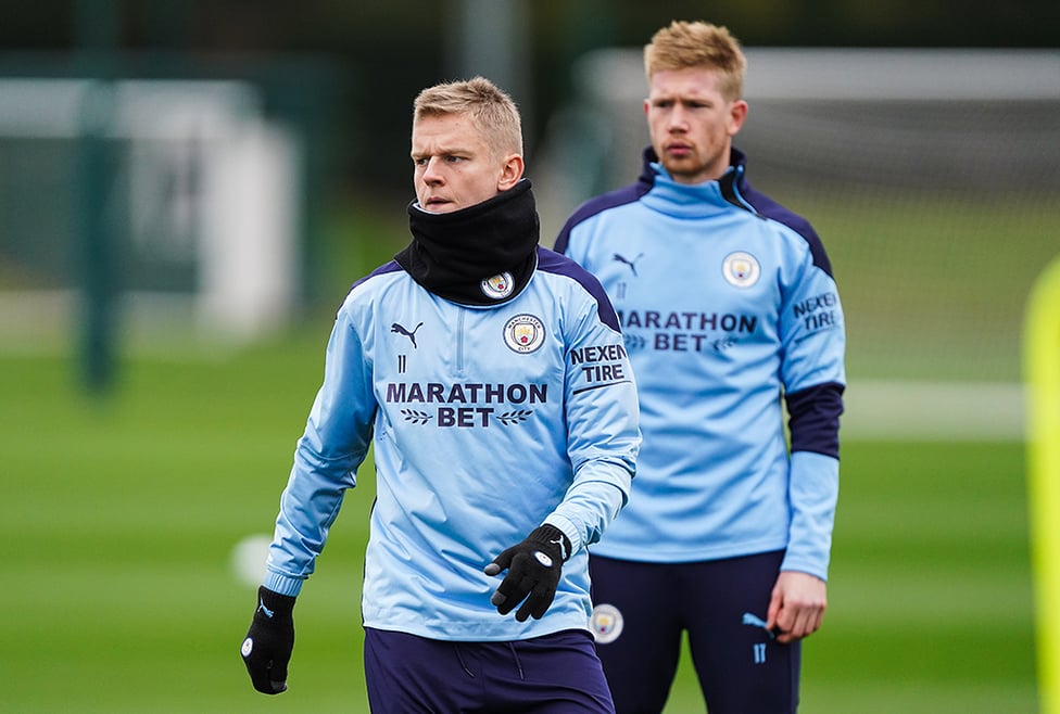 SNOODS YOU SIR: Oleks Zinchenko was kitted out for a chilly Autumn day