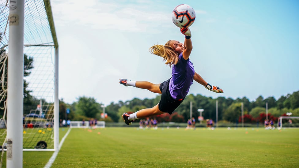 SHE'S A 'KEEPER : Ellie Roebuck with an excellent stop, at full stretch