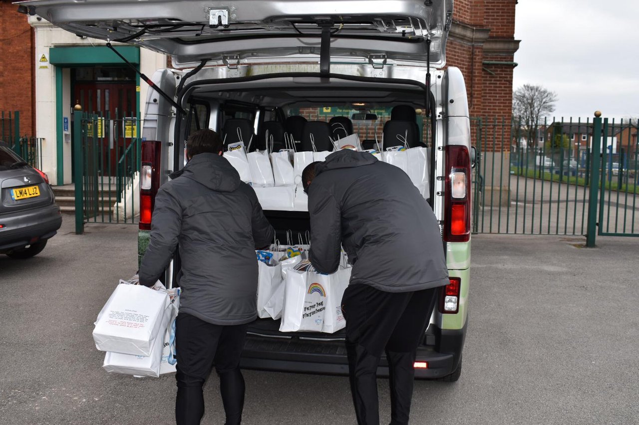 CITC coaches deliver almost 11,000 holiday activity packs to Manchester ...