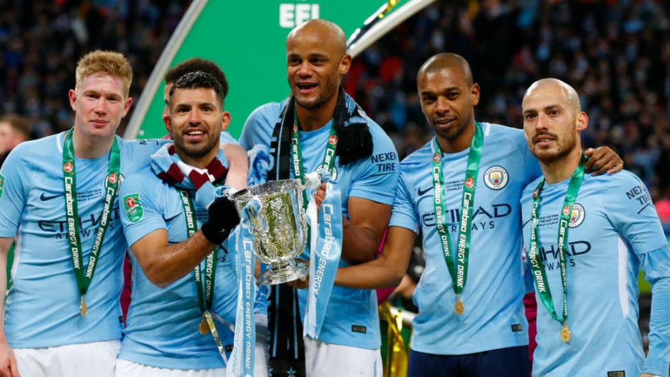 FAMOUS FIVE : Fernandinho celebrates our 2018 Carabao Cup win with some illustrious company!!