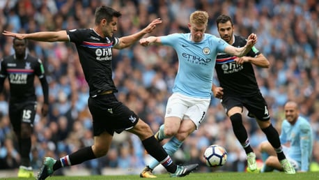 BELGIAN SHUFFLE: De Bruyne in the thick of the action