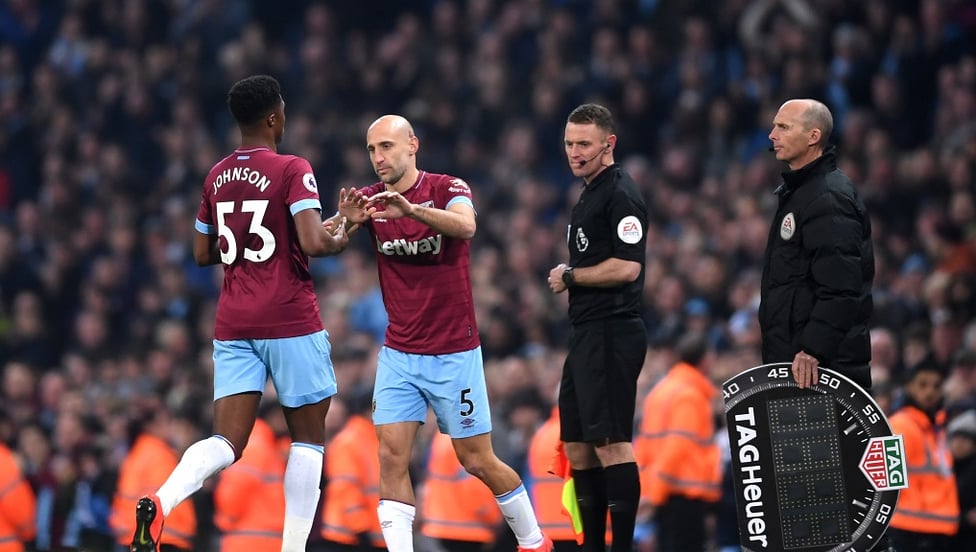 HERO RETURNS : Pablo Zabaleta comes on to a standing ovation from the City fans