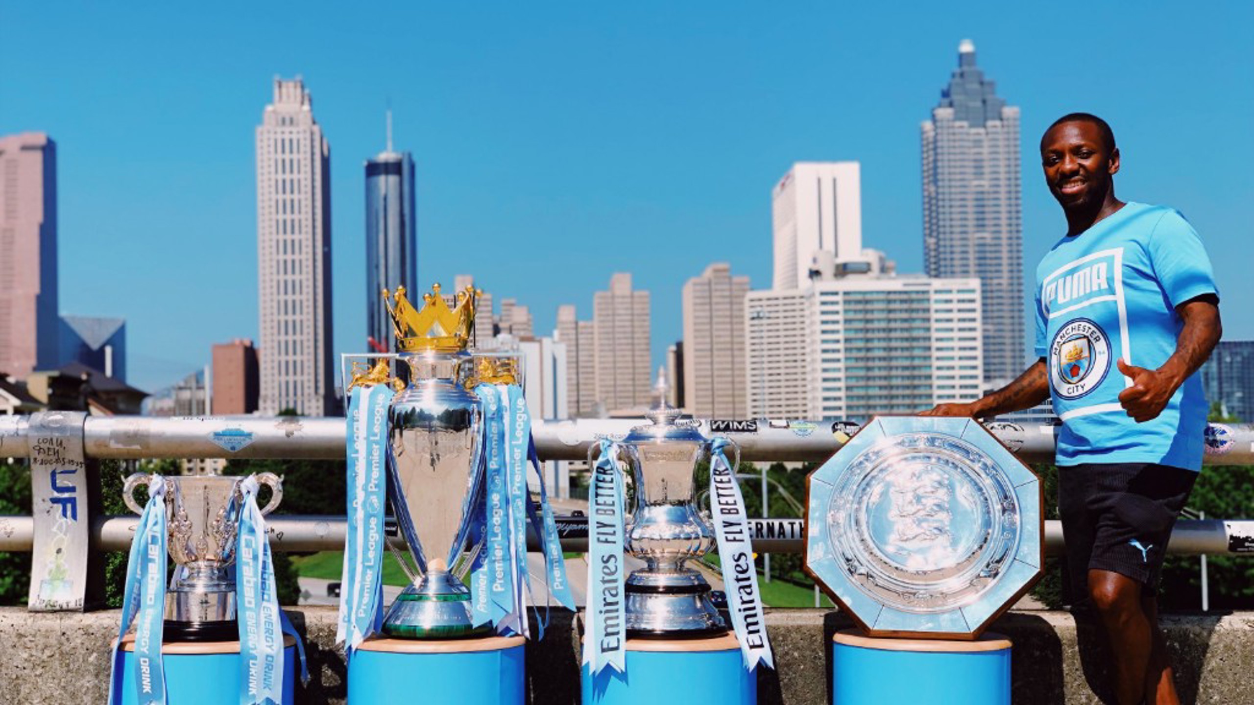 Setengah Perjalanan Trophy Tour