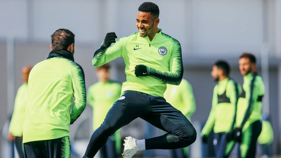 GET IN : Gabriel Jesus and Bernardo Silva celebrate